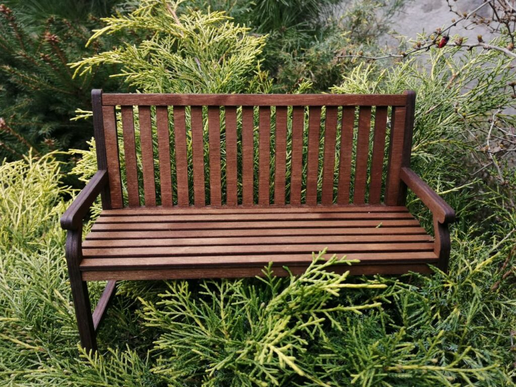 Ławeczka ogrodowa KLASYCZNA kasztan